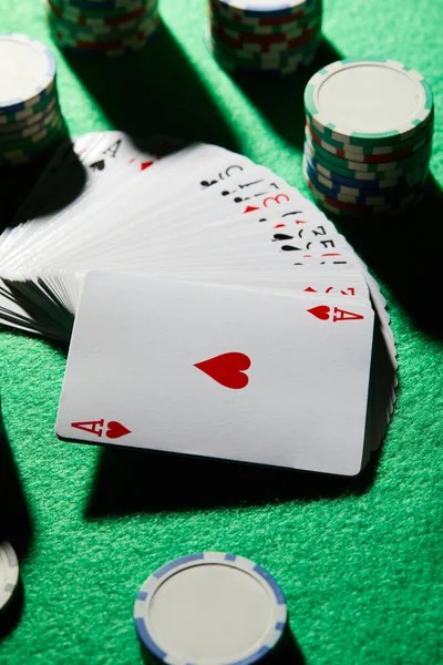 European Roulette betting layout and live dealer on molektoto mobile